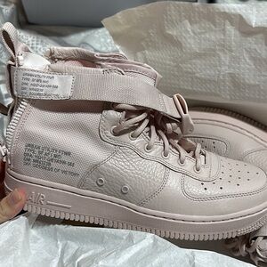 Nike Air Force 1 mid